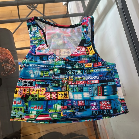 Brand new from RWMG - size M crop top in limited edition print 🩵✨ - Picture 2 of 7